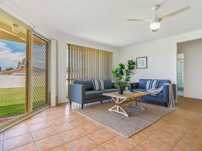 2 Juniper Place, Worrigee