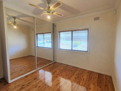 87 Binalong Road, Old Toongabbie