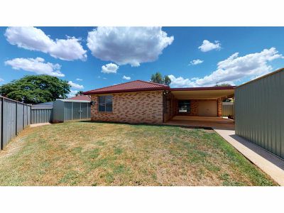 7 Todman Court, Dubbo