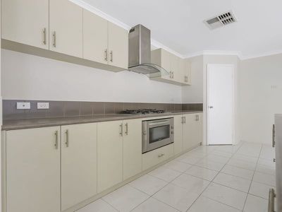 54 Claret Ash Boulevard , Baldivis