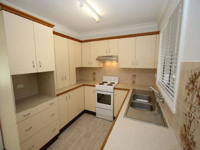 4 Flamingo Avenue, Hawks Nest
