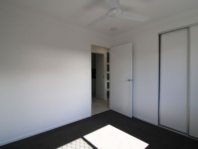 2 / 18 Hawthorn Street, Beaudesert