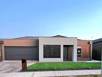 6 Shrubs Road, Mambourin