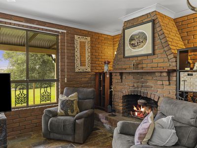 219 Upper Camp Mountain Road, Camp Mountain
