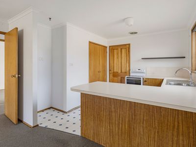 8 / 11 Cadbury Road, Claremont