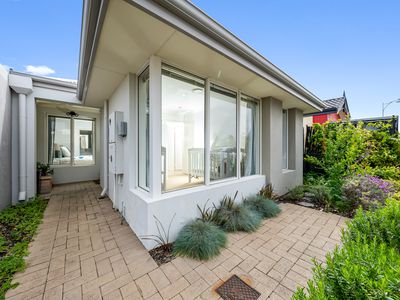 43 Sawooth Bend, Banksia Grove