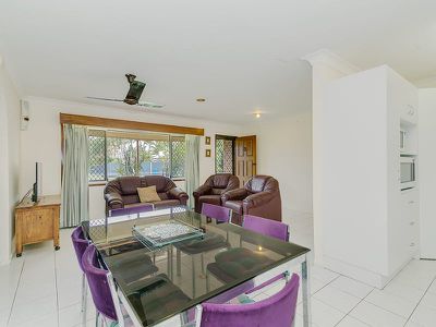 17 Devon Street, Rochedale South