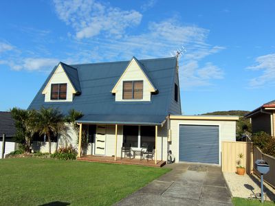 35 Lakeview Crescent, Forster