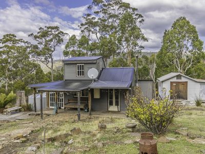 170 Russell Road, Lonnavale