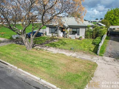 78 Stawell Road, Horsham