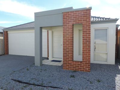 16 Barro Bend, Yanchep
