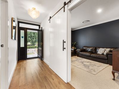 68 East Street, Redwood