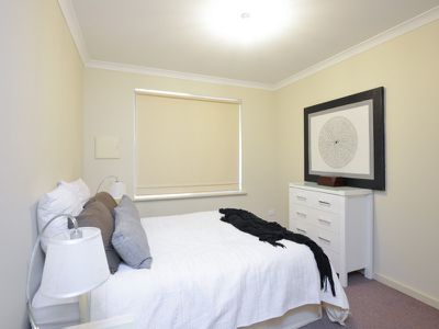 9 / 3 Great Eastern Highway, Somerville