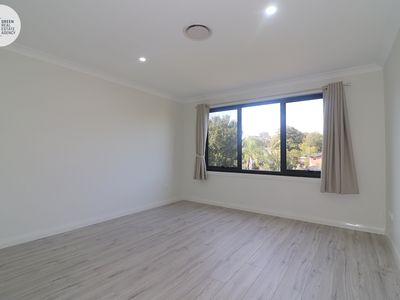 2 / 26 Grand Avenue, West Ryde