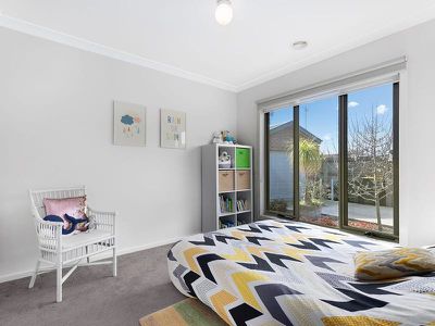 2 / 12 Castle Court, Bell Park