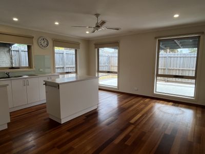 1 / 24 Cornthwaite Crescent, Leopold