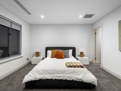 43 The Esplanade, Mount Pleasant