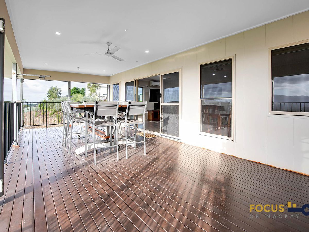 148 Ian Reddacliff Drive, The Leap