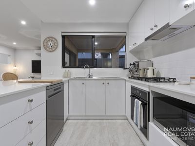 12B Berkeley Avenue, Nollamara