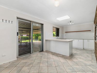 5 St Georges Avenue, Champion Lakes