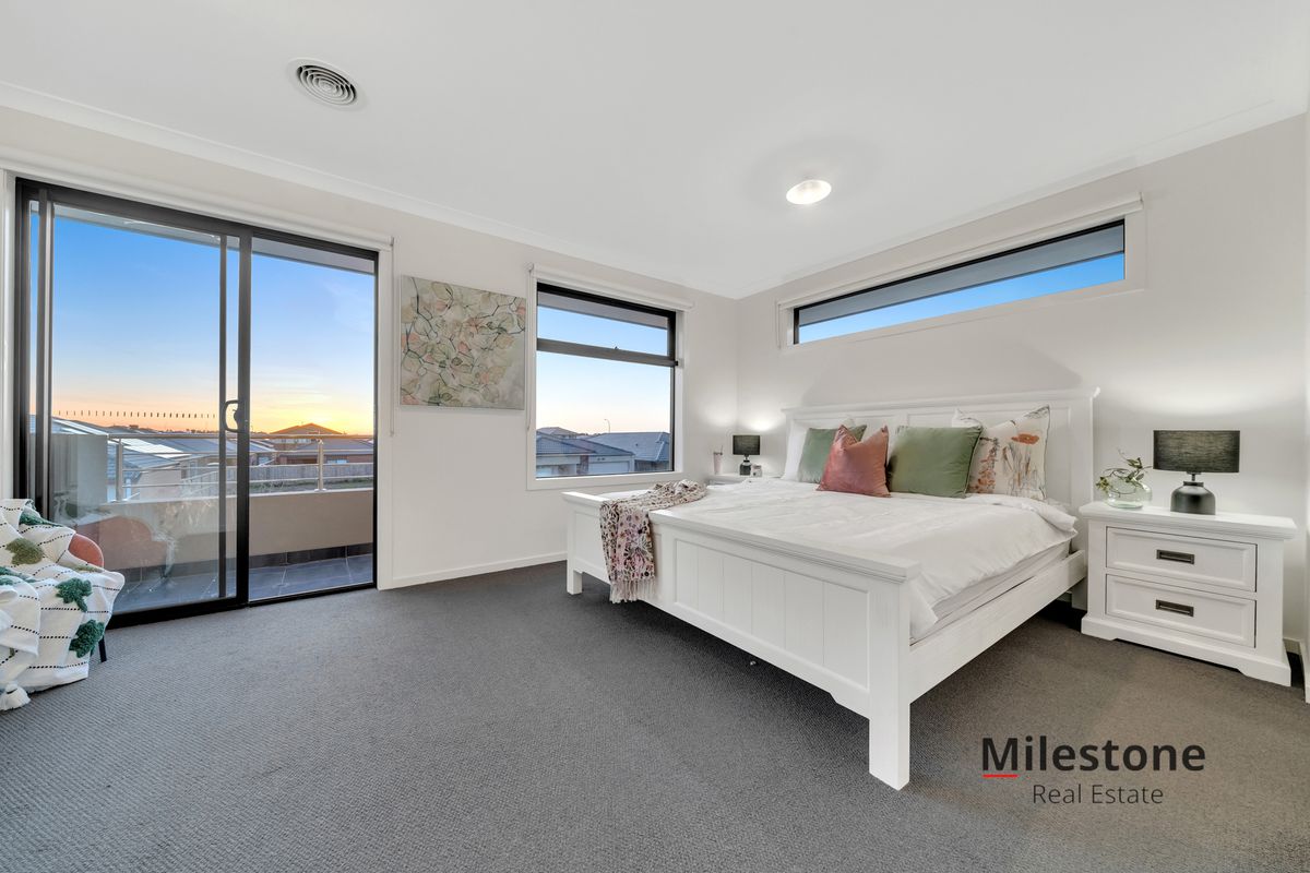 18 Clamoroso Drive, Clyde North