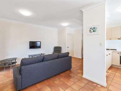 Unit 3 / 176 Main St, Montville