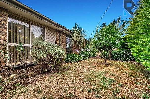 77 Langdon Crescent, Craigieburn