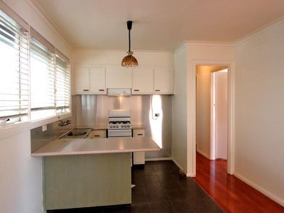 2 / 3 Wellington Road, Box Hill
