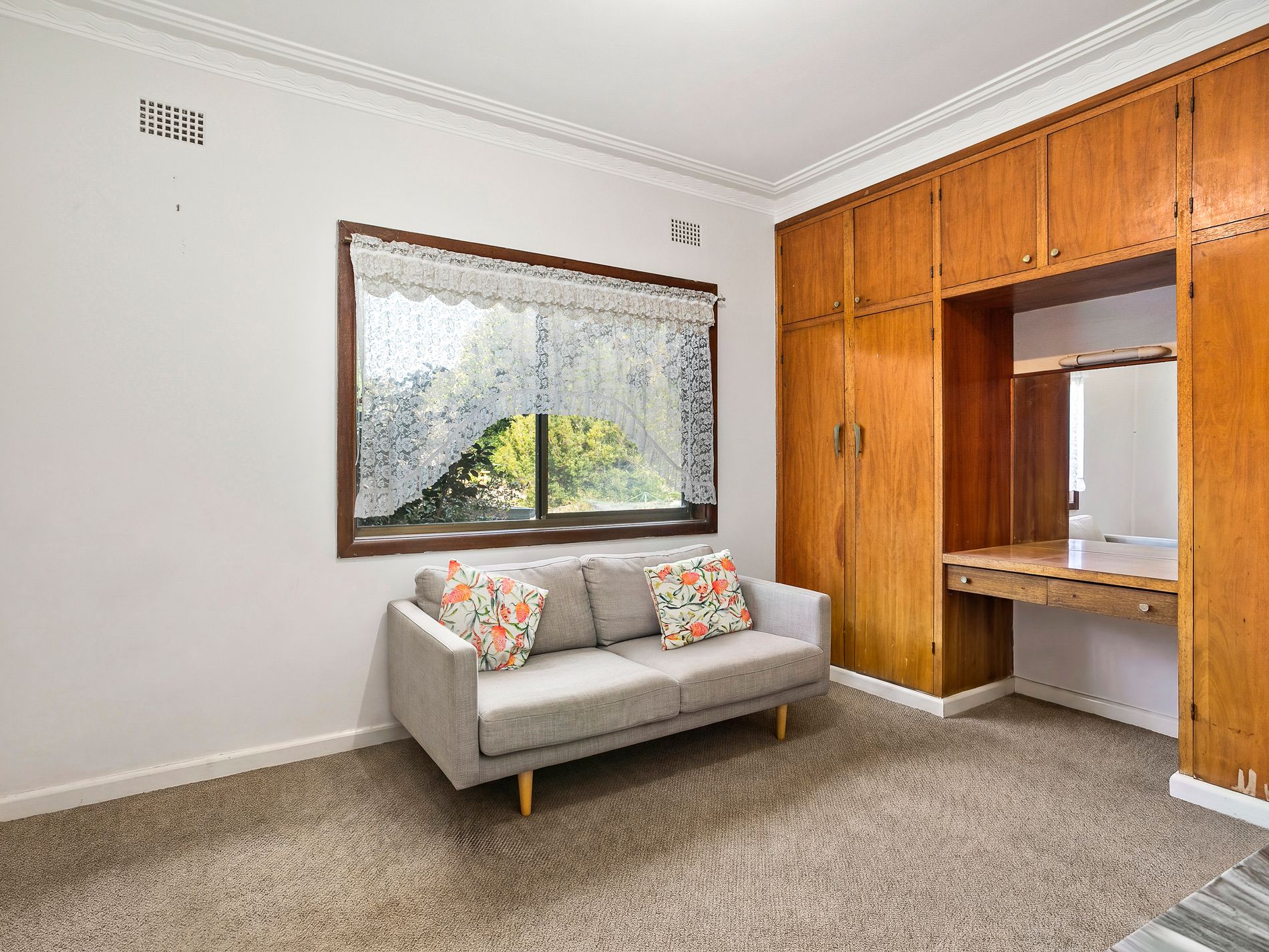 33 Tait Avenue, Kanahooka