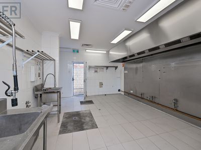 8 / 2 Brushfoot Boulevard, Success