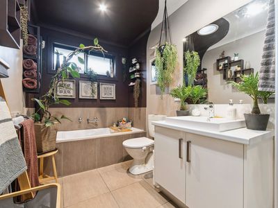 12 Dominic Mews, Somerville