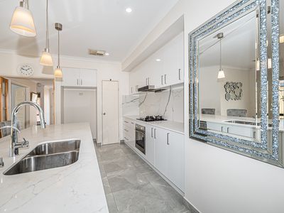 4 CHELSEA CIRCUIT, Success