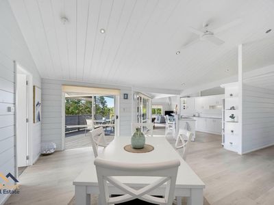 39 Hilltop Parkway, Tallwoods Village