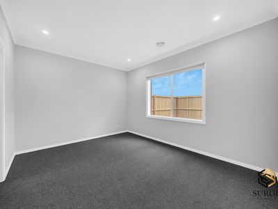 14 Petunia Crescent, Armstrong Creek