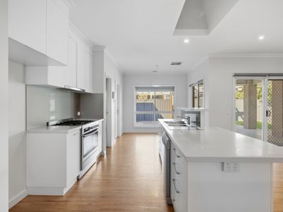 10 Vista Drive, Wangaratta
