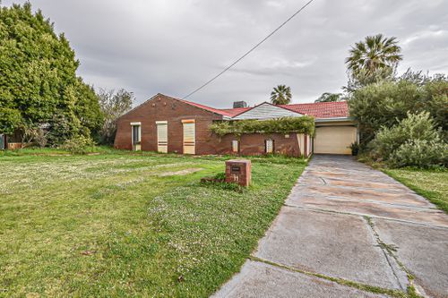 11 Cortis Way, Langford