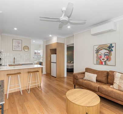 4 / 25 McKinley Street, North Ward