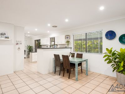 4 Loffs Road, Jamboree Heights