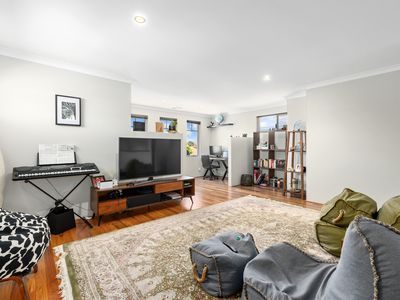 8C Fry Place, Woodlands