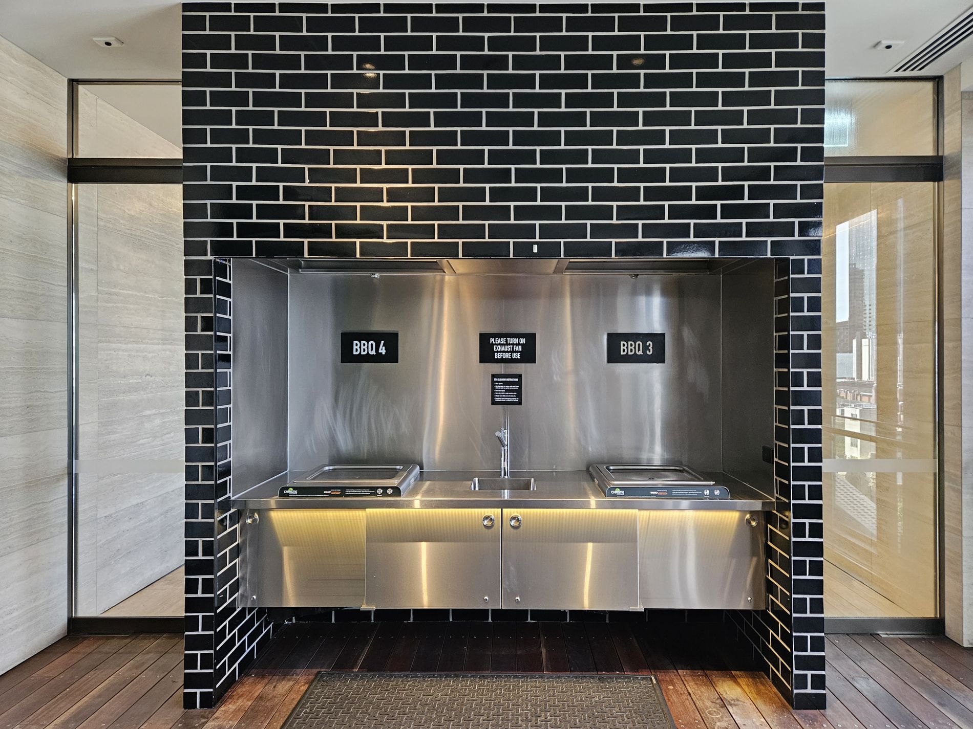 1306 / 318 Russell Street, Melbourne