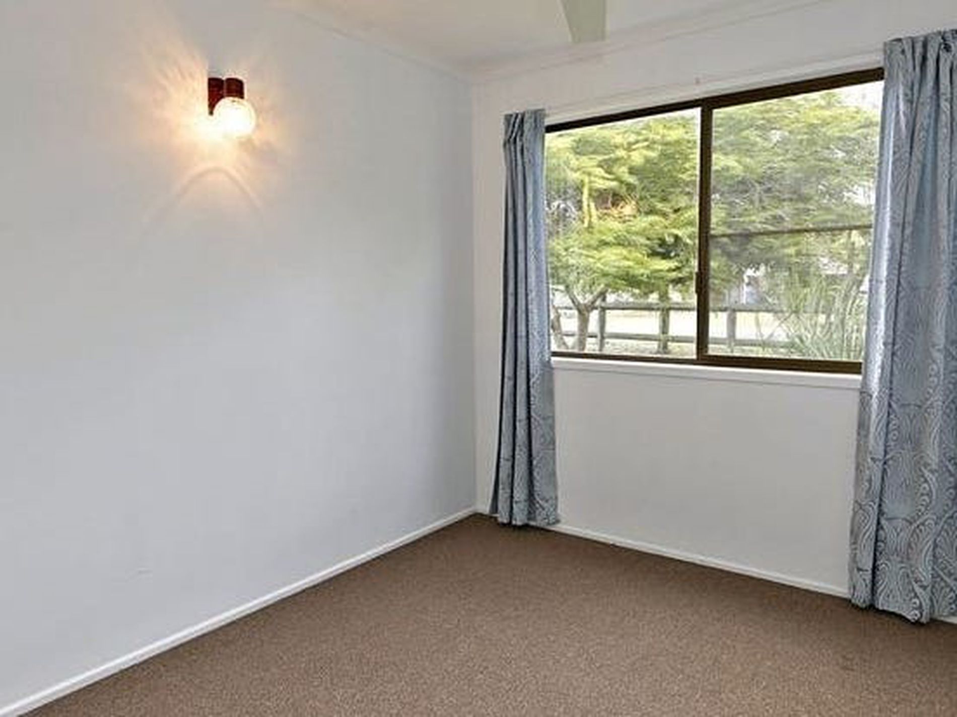 14 Emperor Street, Woodgate