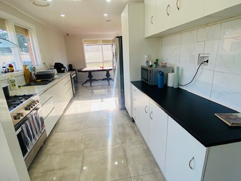 13 Fourth Avenue, Hoppers Crossing