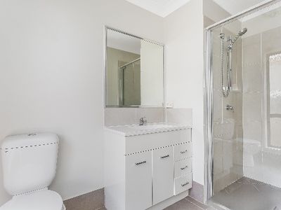 2/5 Mayfair Crescent, Kallangur