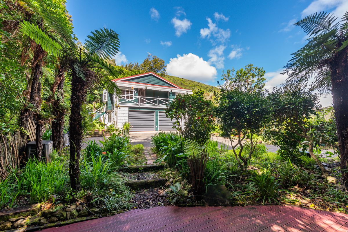 15B Kakariki Grove, Waikanae