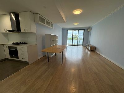 8 / 30-32 Woniora Road, Hurstville