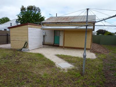 1 Bradman Street, Horsham