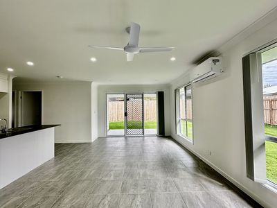 6 Hugo St, Rosewood