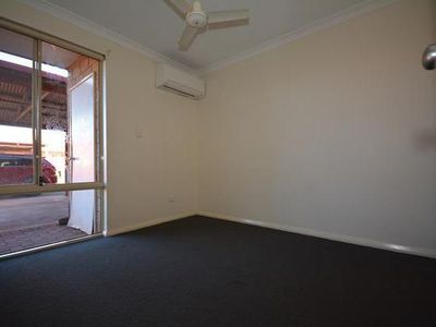5 / 1 Cowra Drive, Newman