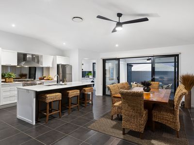 6 Demby Crescent, Wakerley