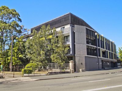 2 / 52 Regent Street, Chippendale